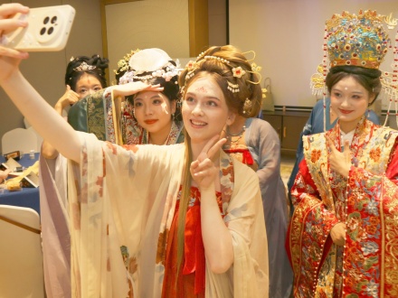 中外2_副本3.jpg